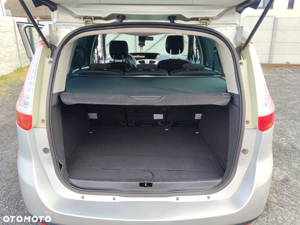 Renault Grand Scenic dCi 150 FAP Dynamique - 12