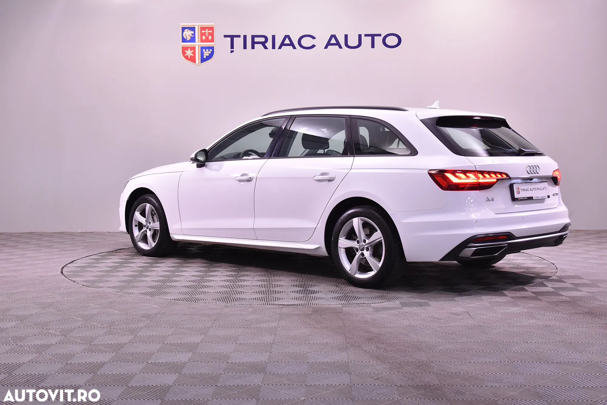 Audi A4 Avant 2.0 40 TDI S tronic Basic - 3