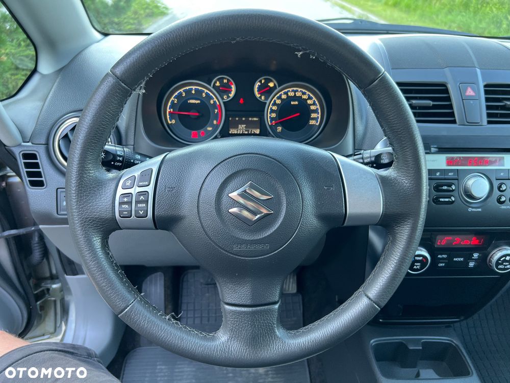 Suzuki SX4 1.6 VVT 4x4 Style - 7