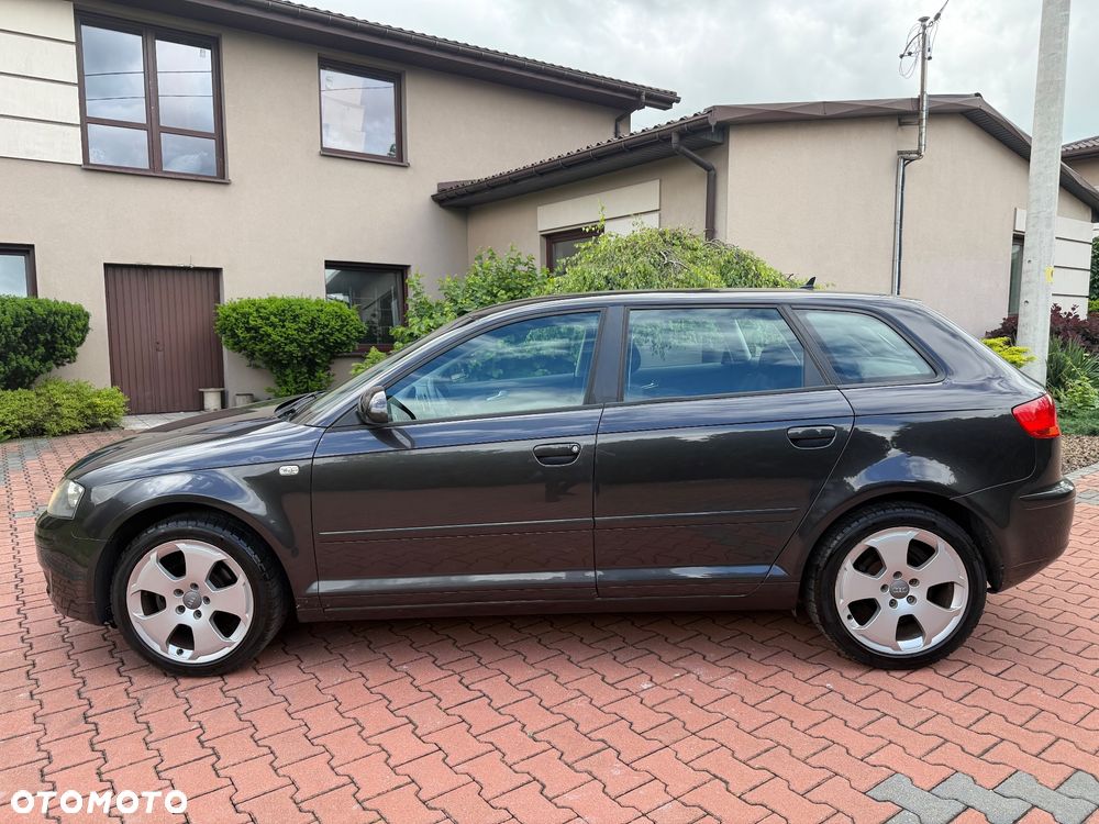 Audi A3 Sportback 1.6 Attraction - 6