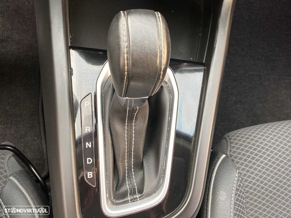 Renault Arkana 1.6 E-Tech Intens - 15