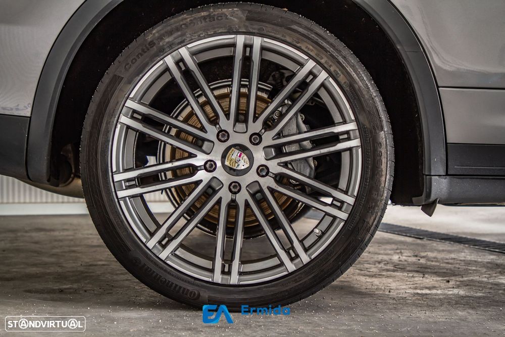 Porsche Cayenne - 20