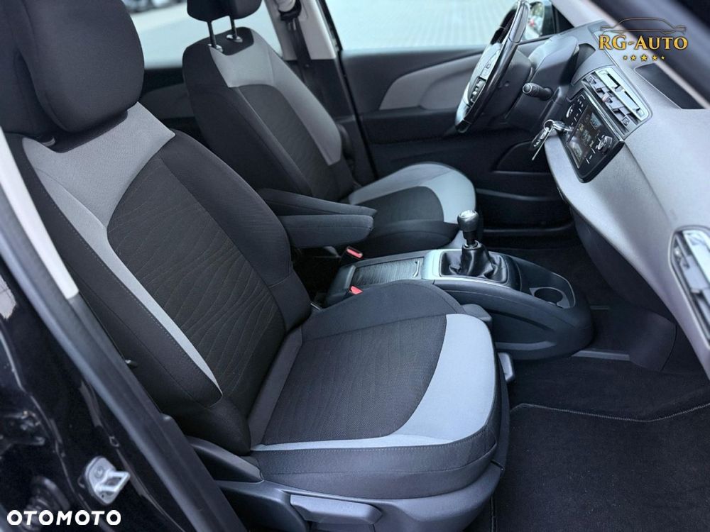 Citroën C4 Grand Picasso - 25