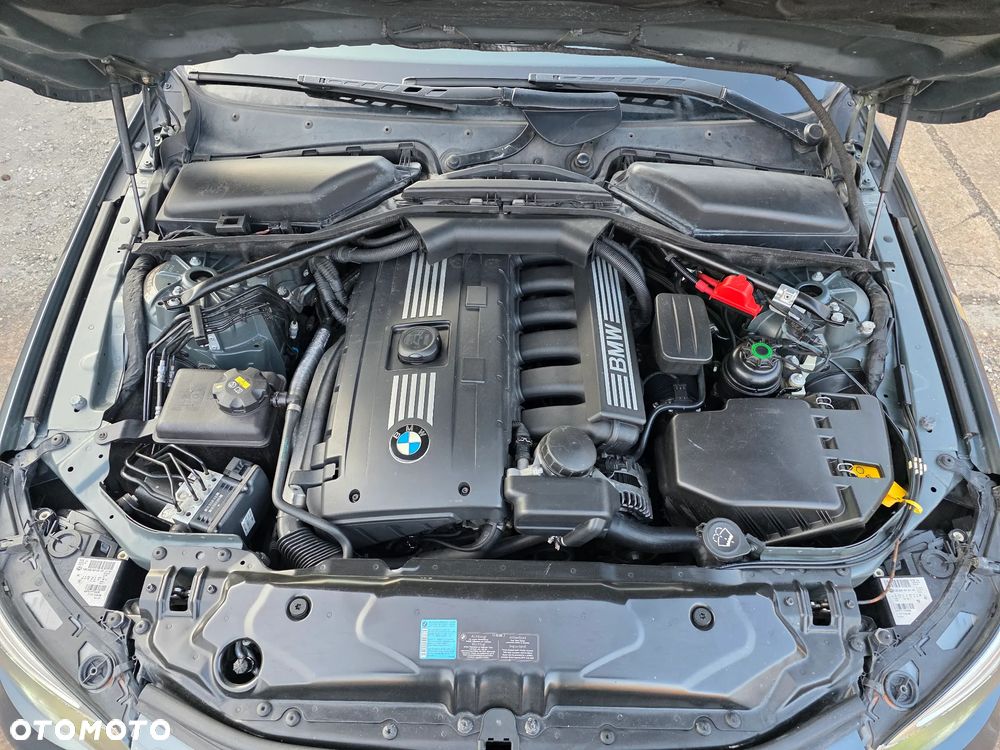 BMW Seria 5 525xi Edition Exclusive - 27