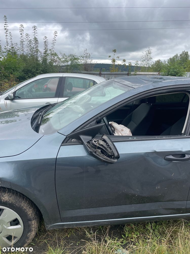 Skoda Octavia 1.6 TDI Active - 5