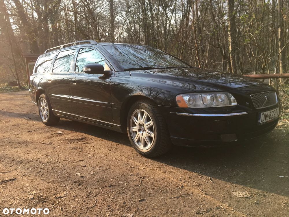 Volvo V70 D5 Momentum - 9