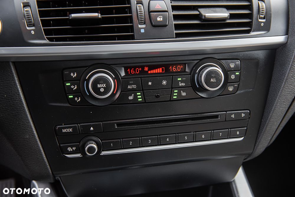 BMW X3 xDrive35i Sport-Aut - 28