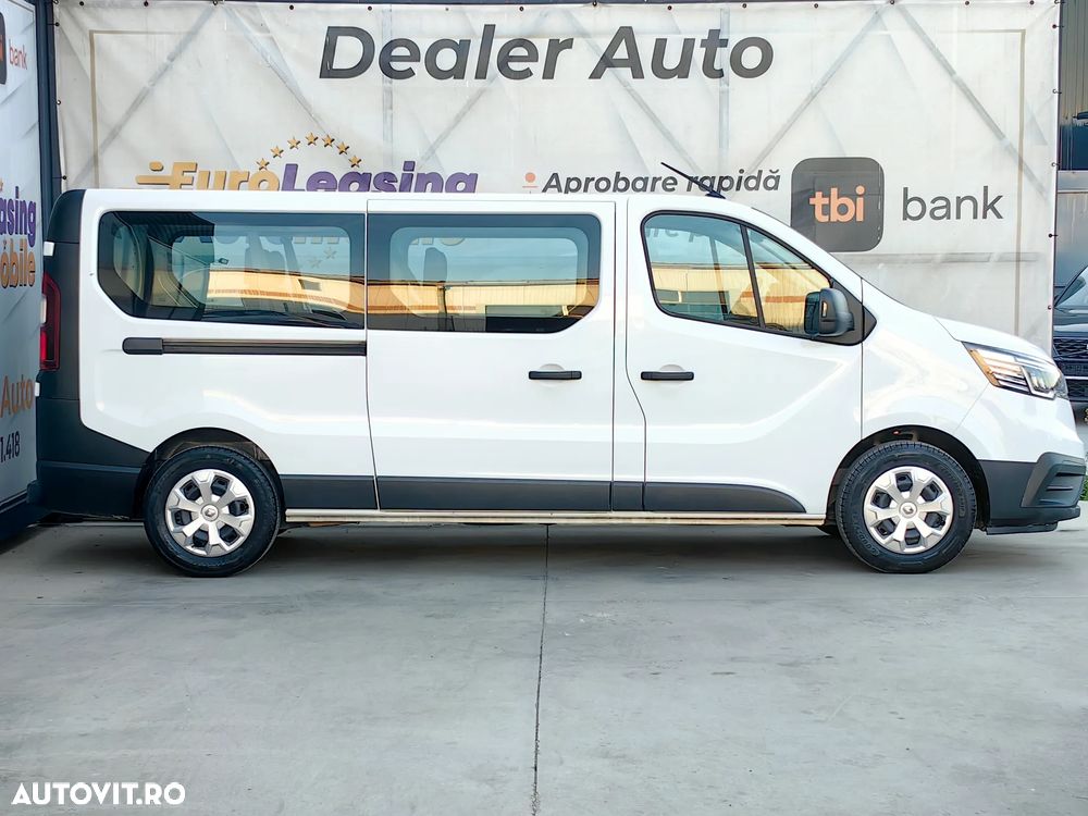 Renault Trafic 2.0 Blue dCi 110 S&S L2 8+1 Life - 11