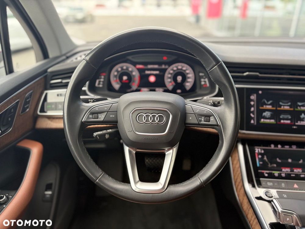 Audi Q7 - 15
