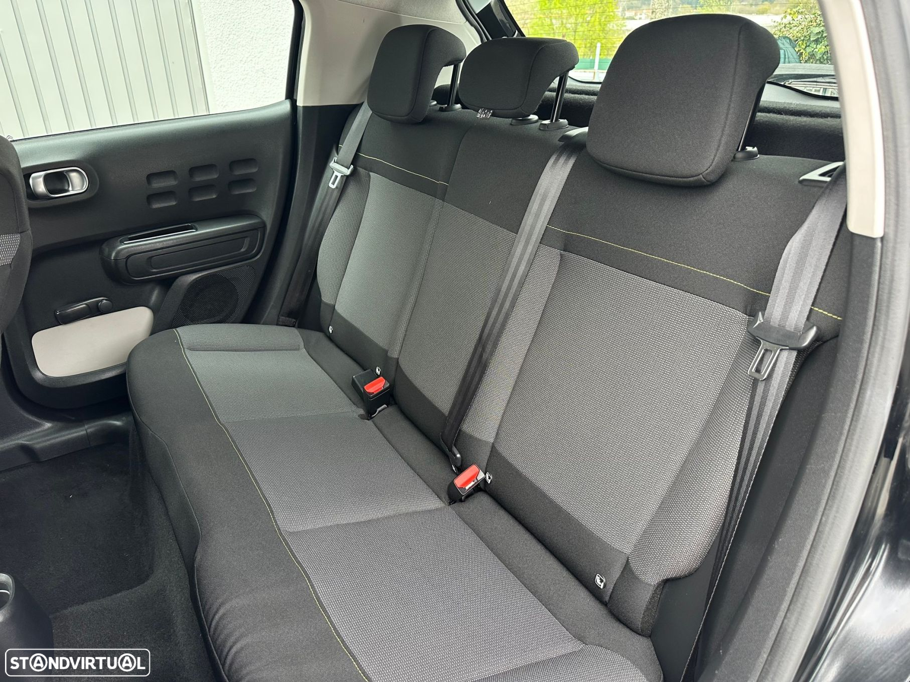 Citroën C3 1.2 PureTech Shine - 13