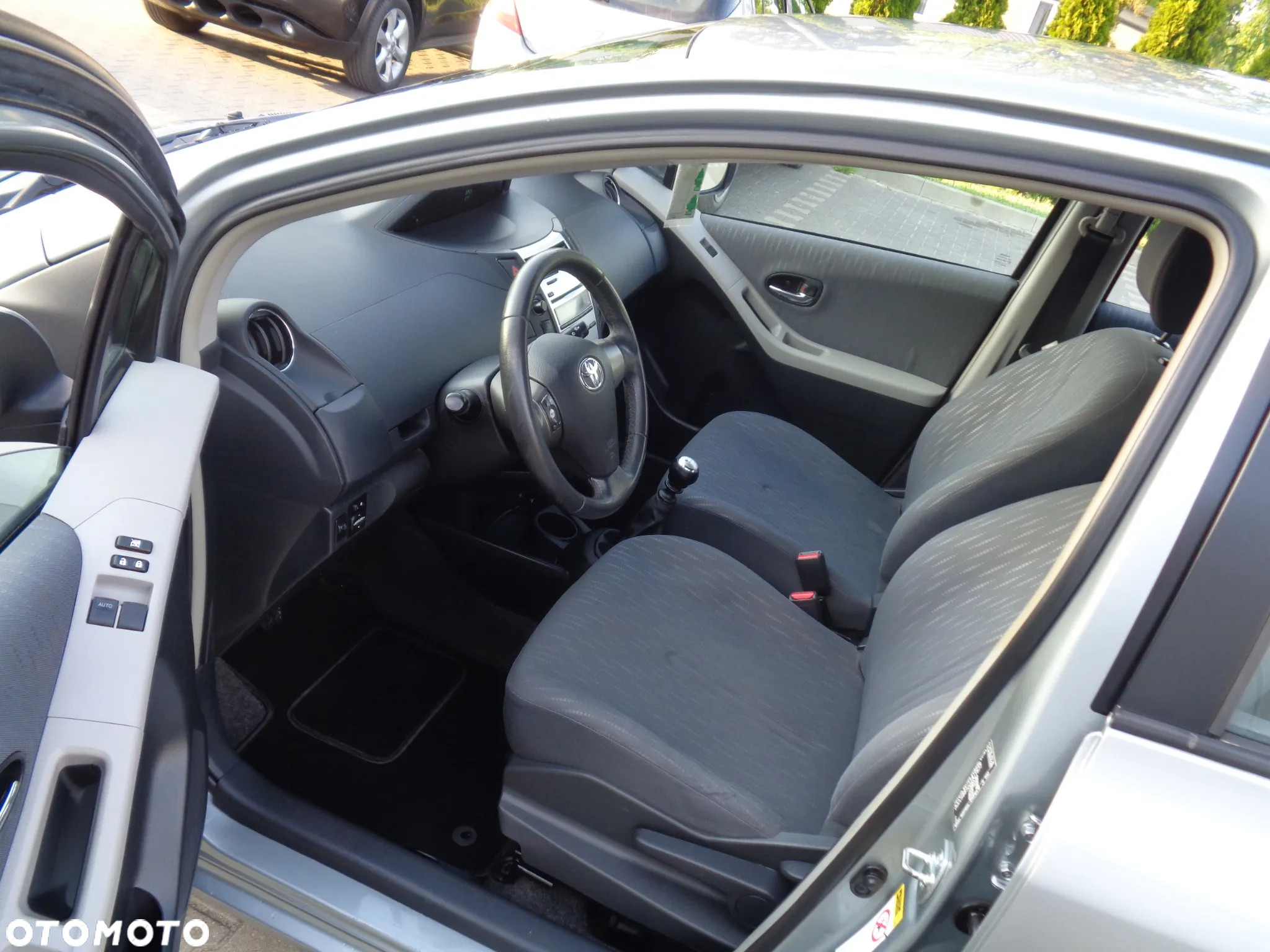 Toyota Yaris 1.33 Prestige - 7