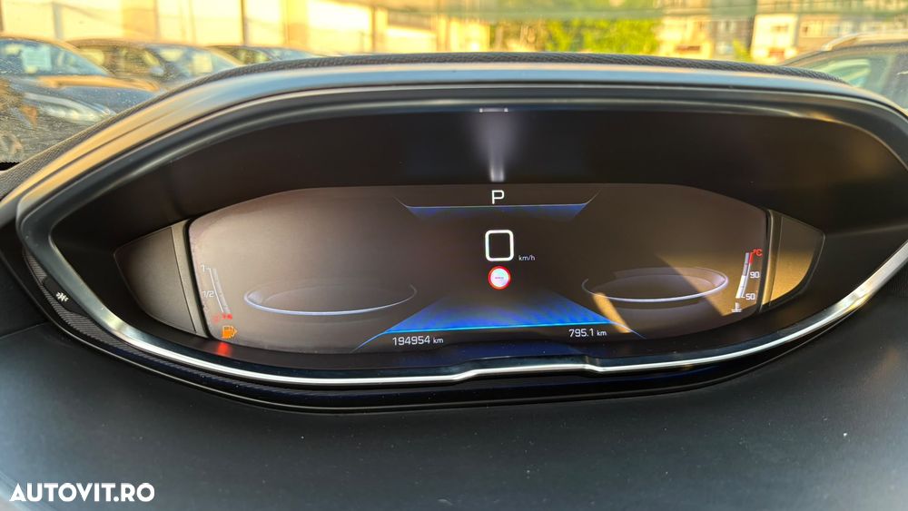 Peugeot 3008 - 13