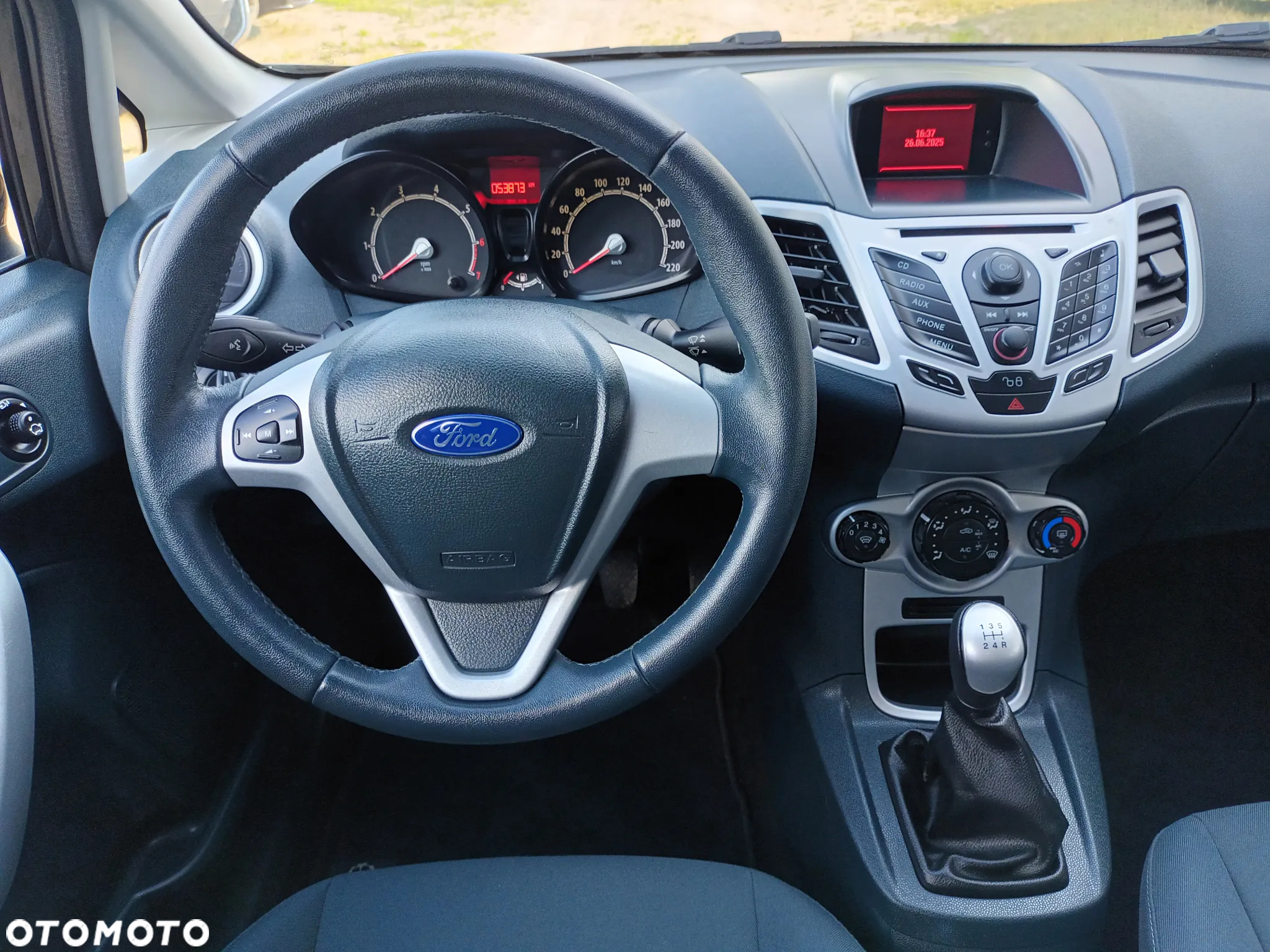 Ford Fiesta 1.25 Champions Edition - 23