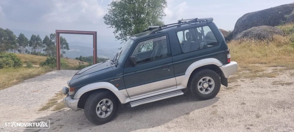 Mitsubishi Pajero 2.5 TDi GLS - 1