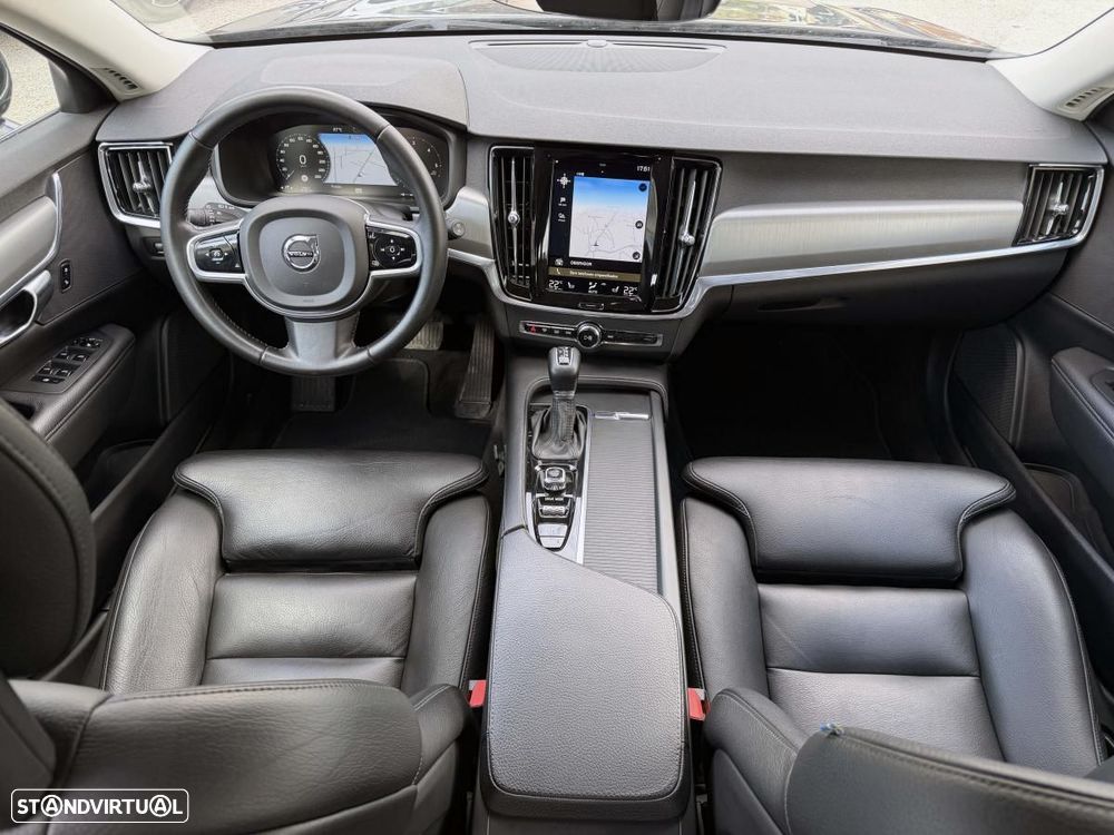 Volvo V90 2.0 D4 Momentum Plus Geartronic - 28