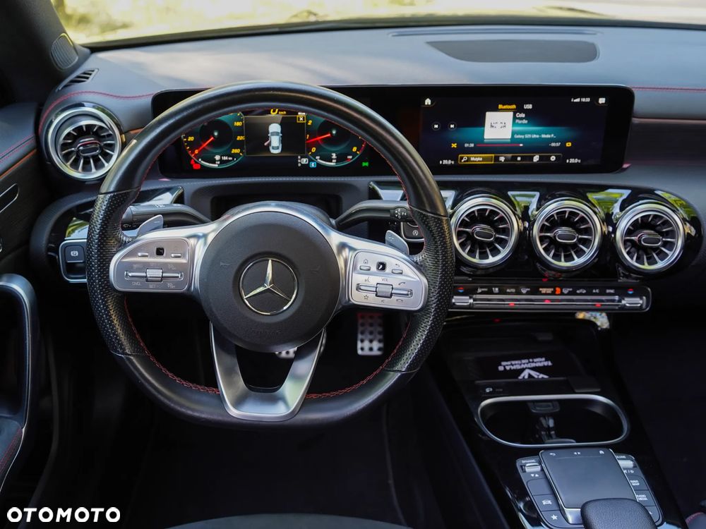 Mercedes-Benz CLA 250 4-Matic AMG Line 7G-DCT - 16
