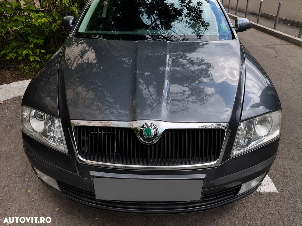 Skoda Octavia 1.6 MPI Ambiente - 1