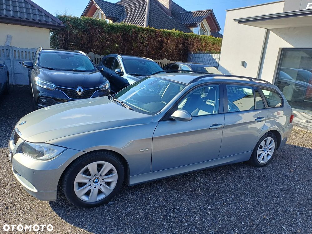 BMW Seria 3 318d - 3