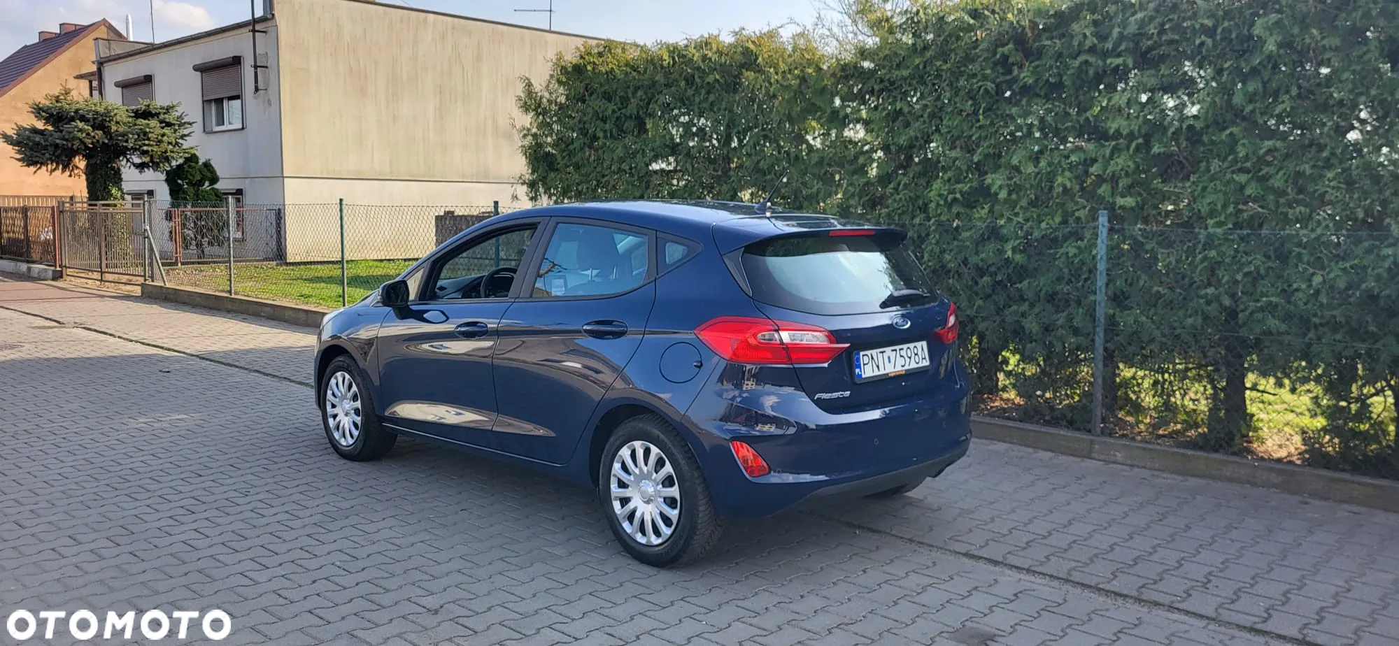 Ford Fiesta 1.1 Trend - 14