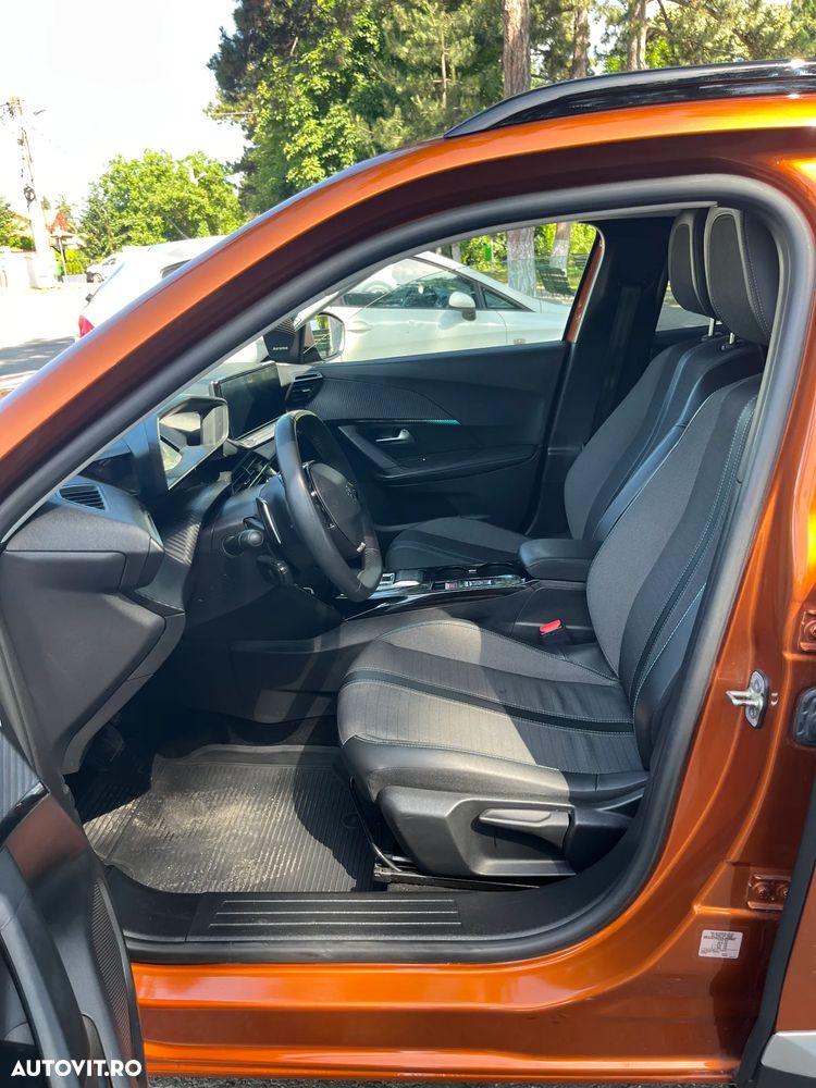 Peugeot 2008 1.5 BlueHDI 130 S&S EAT8 Allure - 4