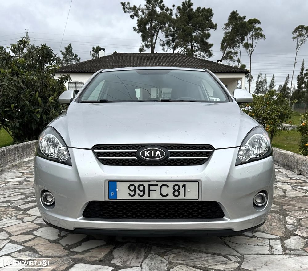Kia Ceed S Coupé 1.6 CRDi TX - 4