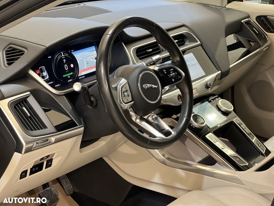 Jaguar I-Pace - 4
