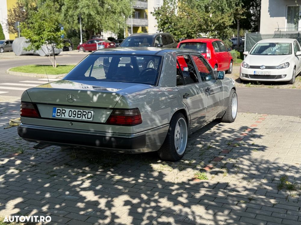 Mercedes-Benz W124 - 11