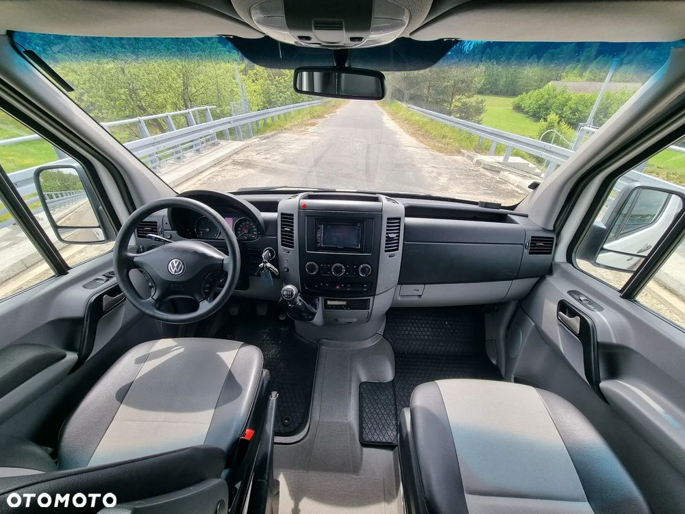 Volkswagen Crafter - 12