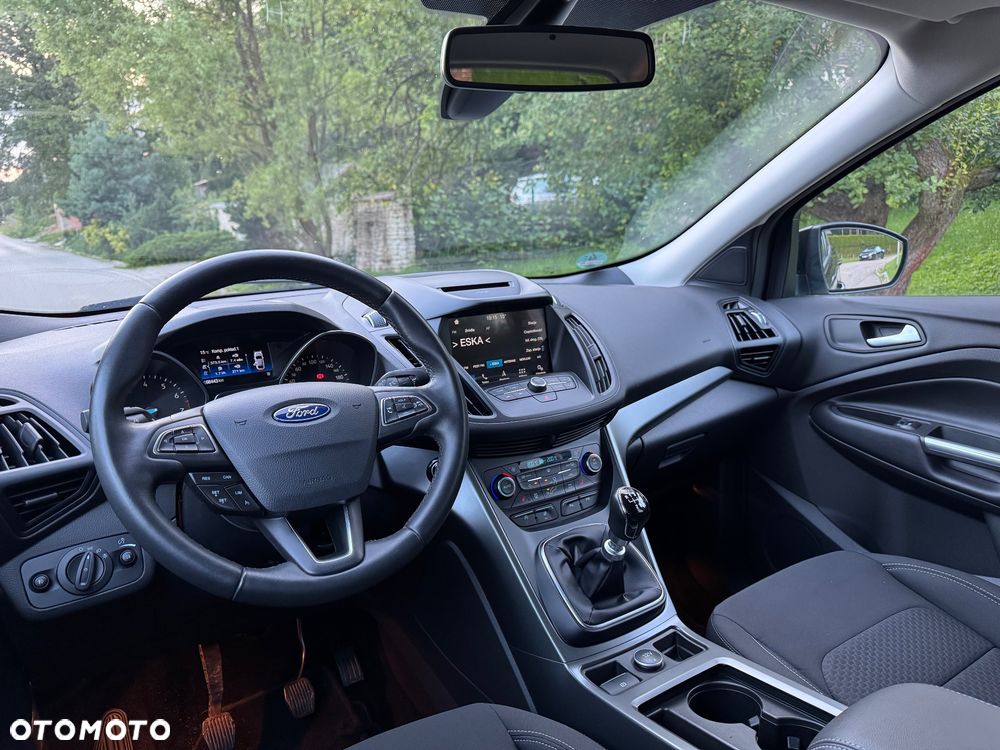 Ford Kuga 1.5 EcoBoost 2x4 Titanium - 22