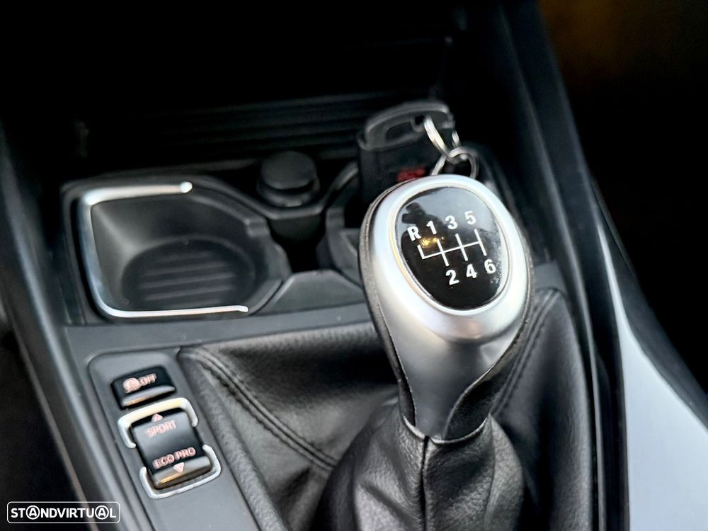 BMW 118 d Line Sport - 12