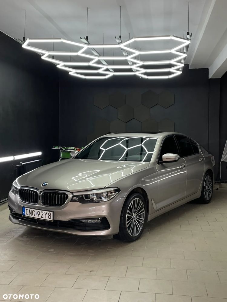 BMW Seria 5 540i xDrive Sport Line - 1