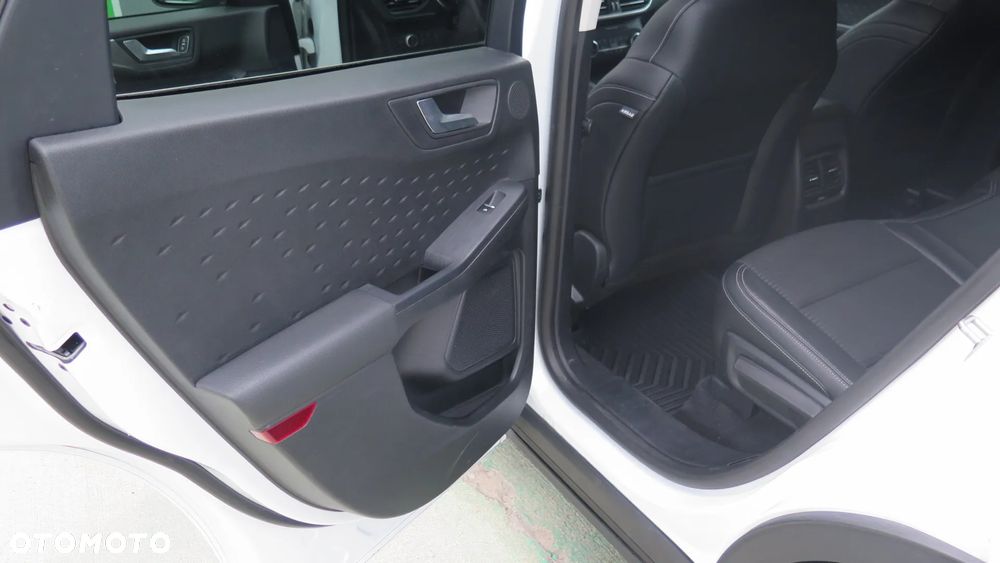 Ford Kuga 2.5P PHEV FWD Titanium - 14