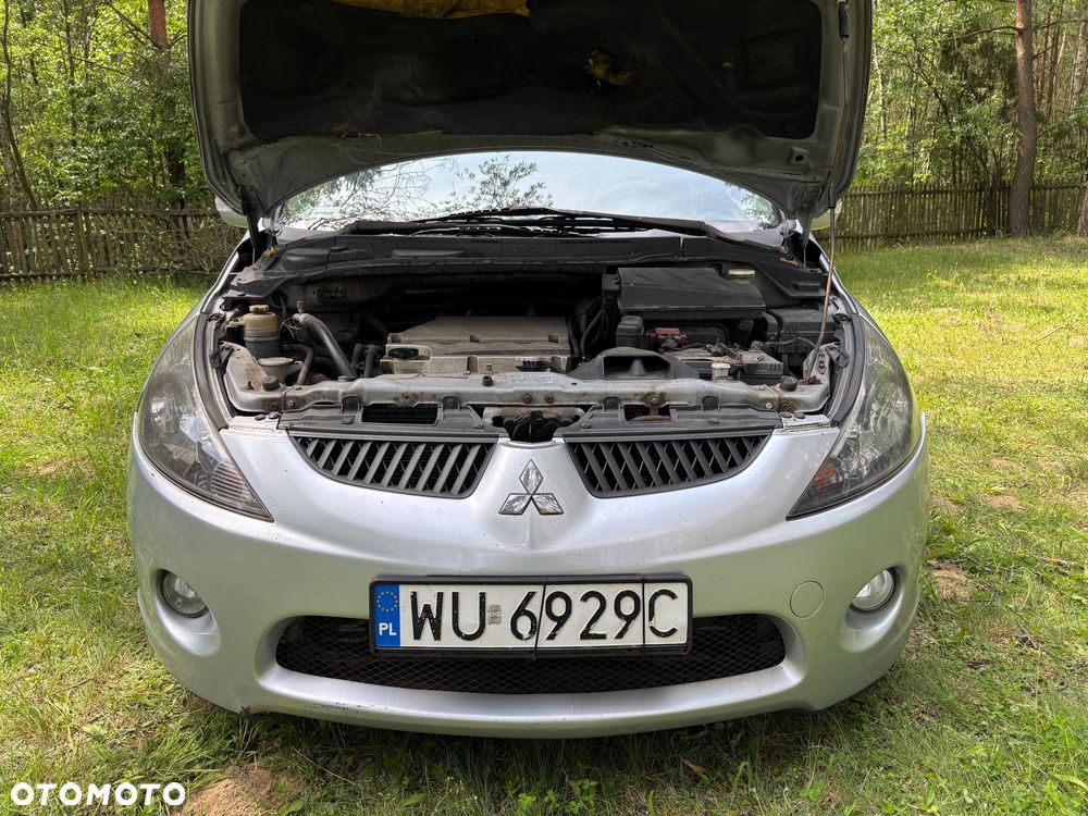 Mitsubishi Grandis - 26