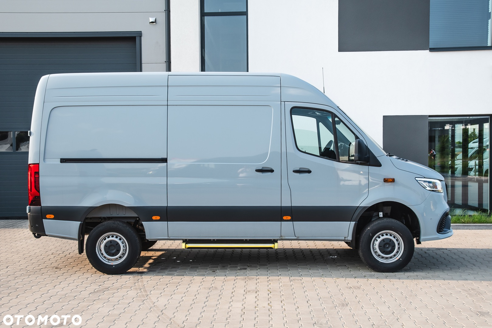 Mercedes-Benz Sprinter - 6