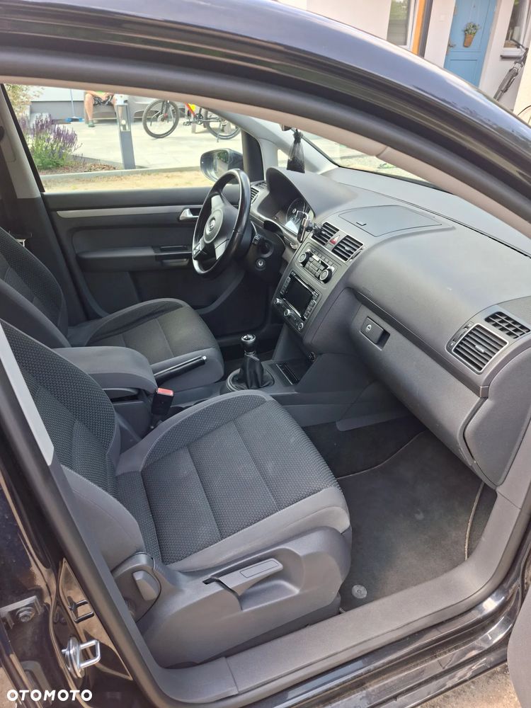 Volkswagen Touran 1.6 TDI DPF Comfortline - 9