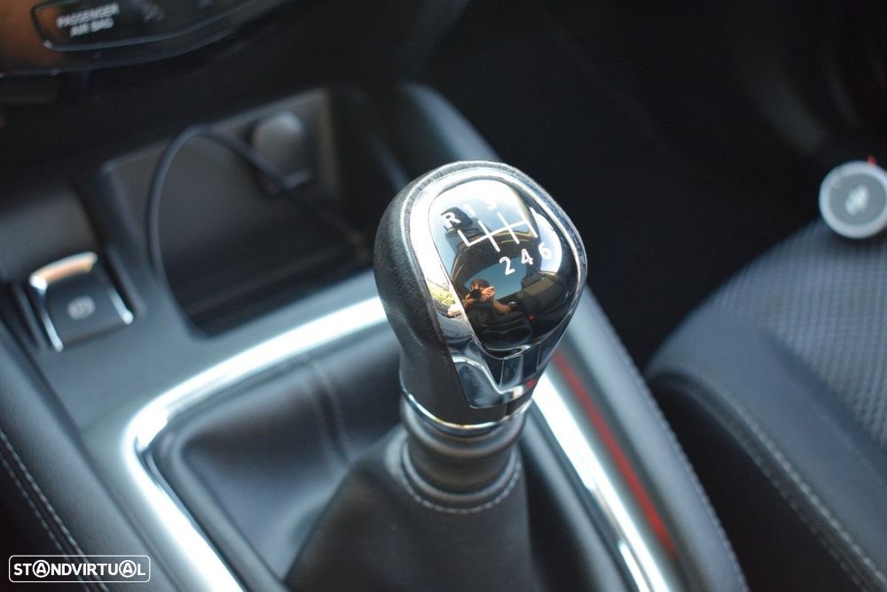 Nissan Qashqai 1.5 dCi N-Connecta J18+Led - 51