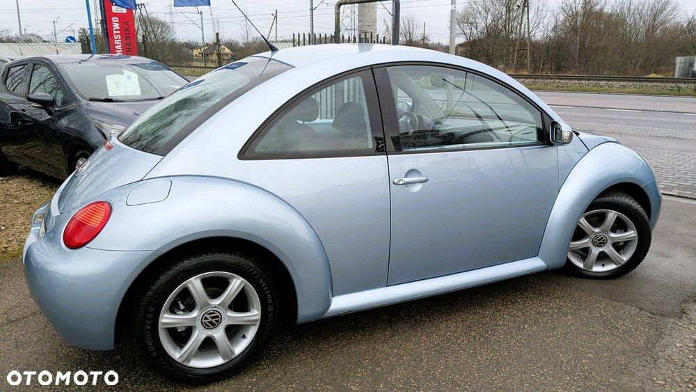 Volkswagen New Beetle - 9