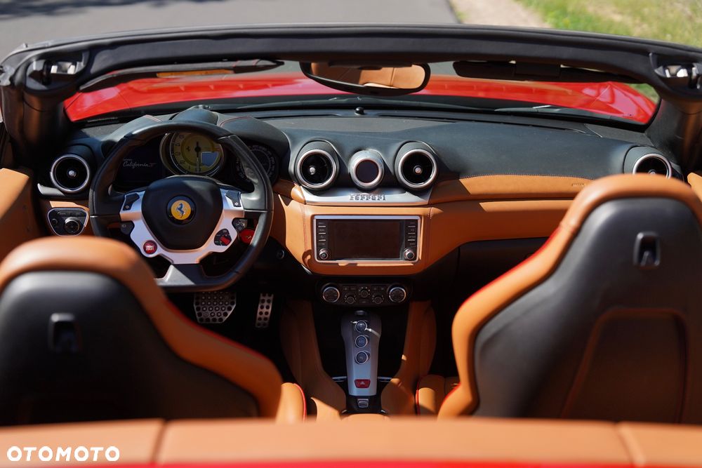 Ferrari California T - 17