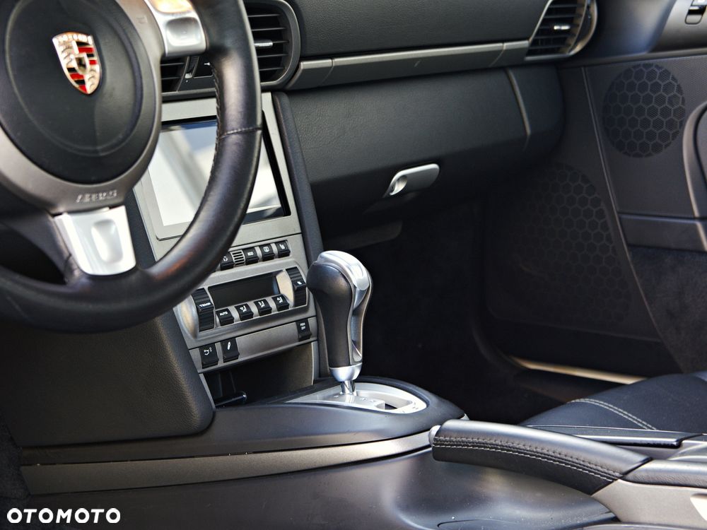 Porsche 911 Carrera 4 Tiptronic S - 21