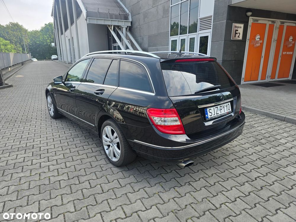 Mercedes-Benz Klasa C 200 (BlueEFFICIENCY) 7G-TRONIC Elegance - 7