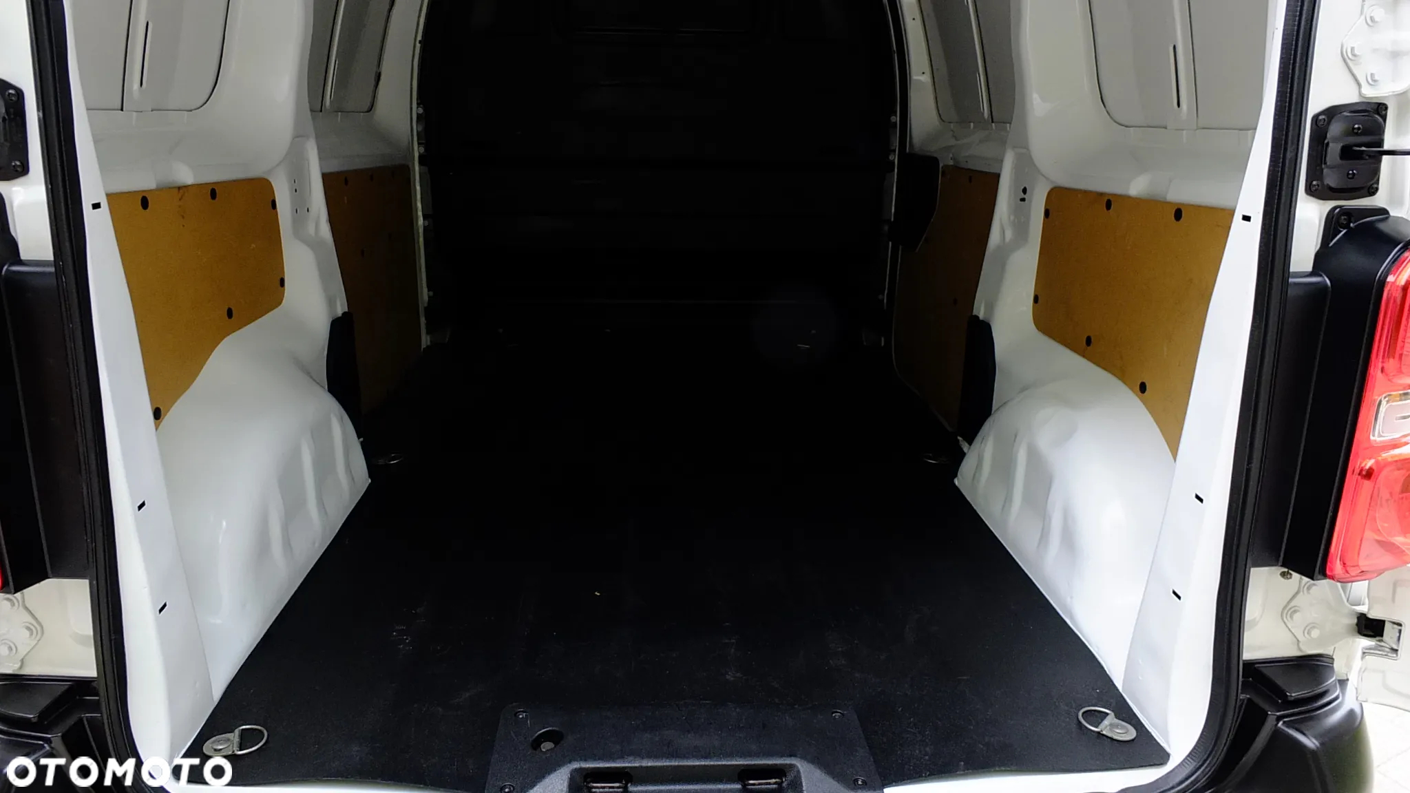 Toyota PROACE - 16