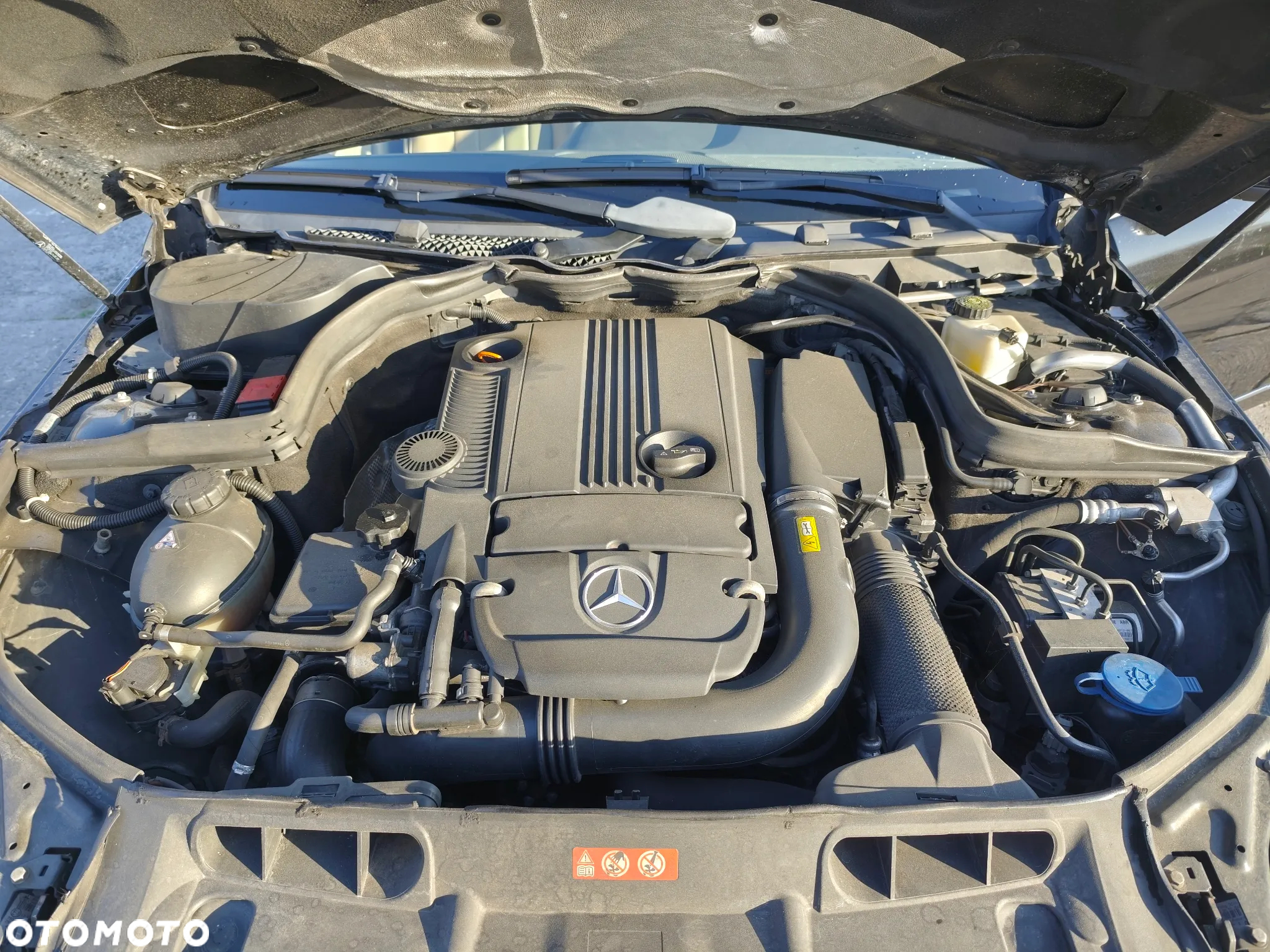 Mercedes-Benz Klasa C 200 T CGI Automatik BlueEFFICIENCY Avantgarde - 14