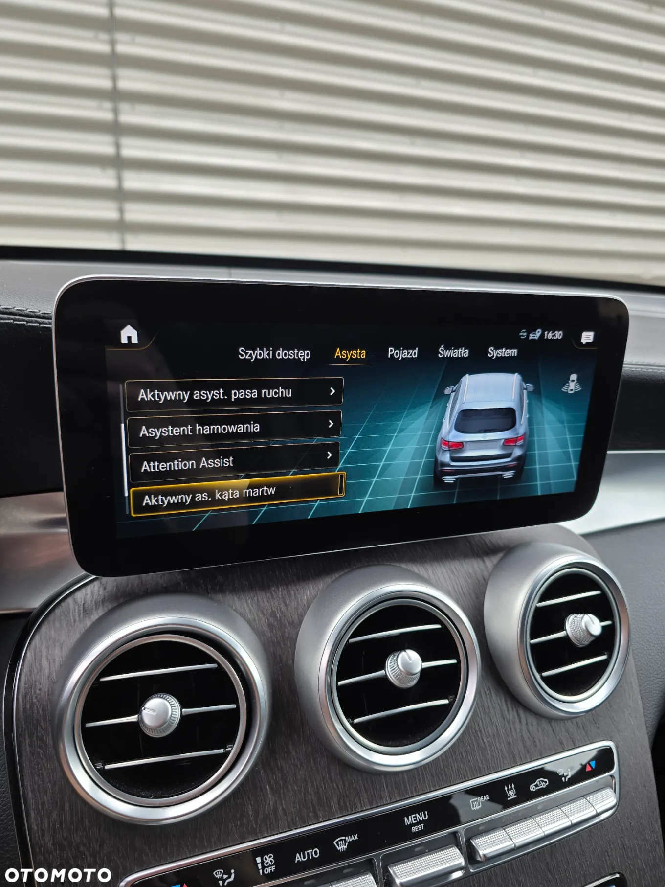 Mercedes-Benz GLC 300 d 4Matic 9G-TRONIC AMG Line - 26