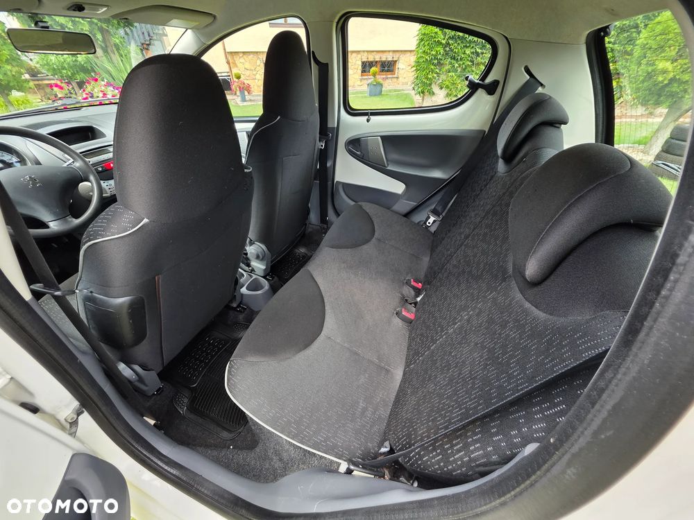 Peugeot 107 1.0 Trendy - 17
