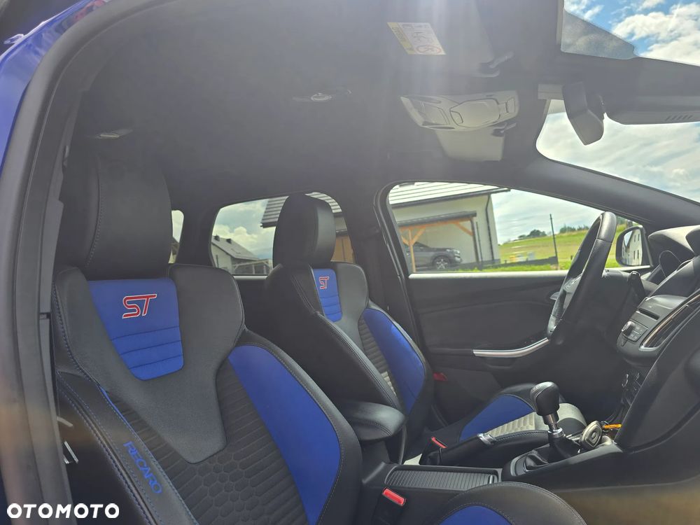 Ford Focus - 21
