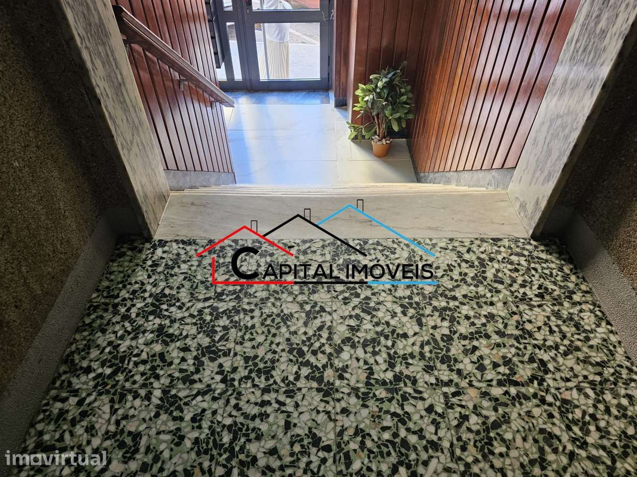 T2 prédio com elevador - Grande imagem: 3/24
