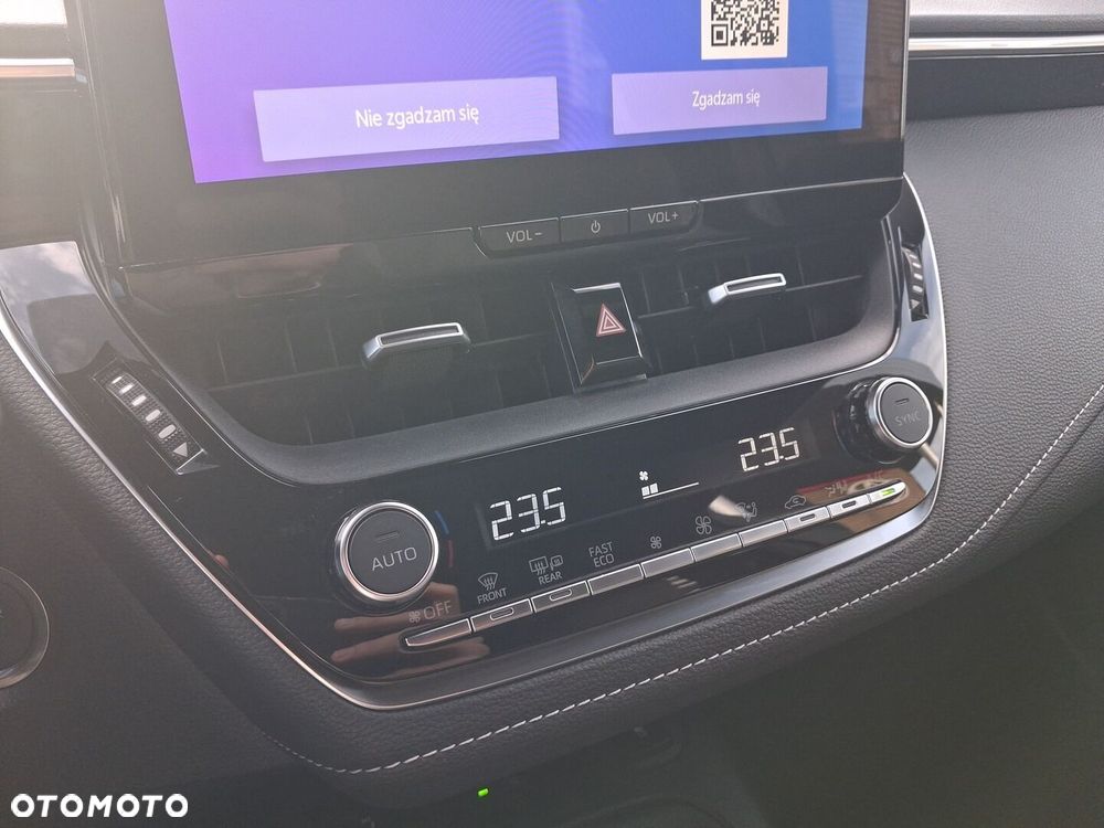 Toyota Corolla 1.8 Hybrid Comfort - 28