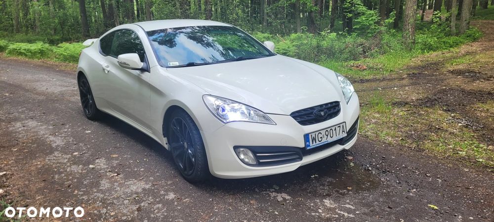 Hyundai Genesis Coupe 2.0 TCI Premium - 3