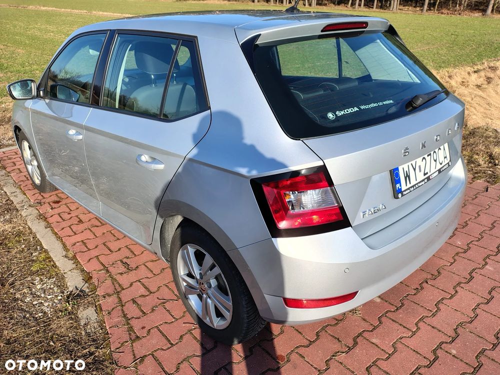 Skoda Fabia 1.0 TSI Essence - 3