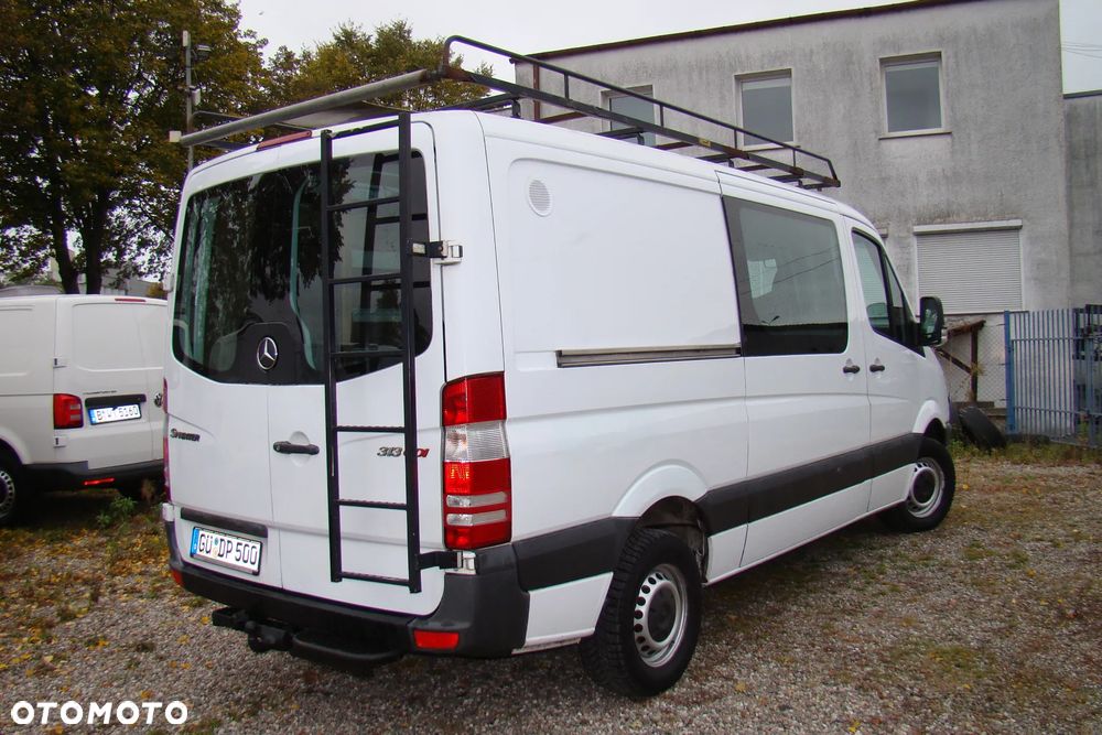 Mercedes-Benz Sprinter - 5